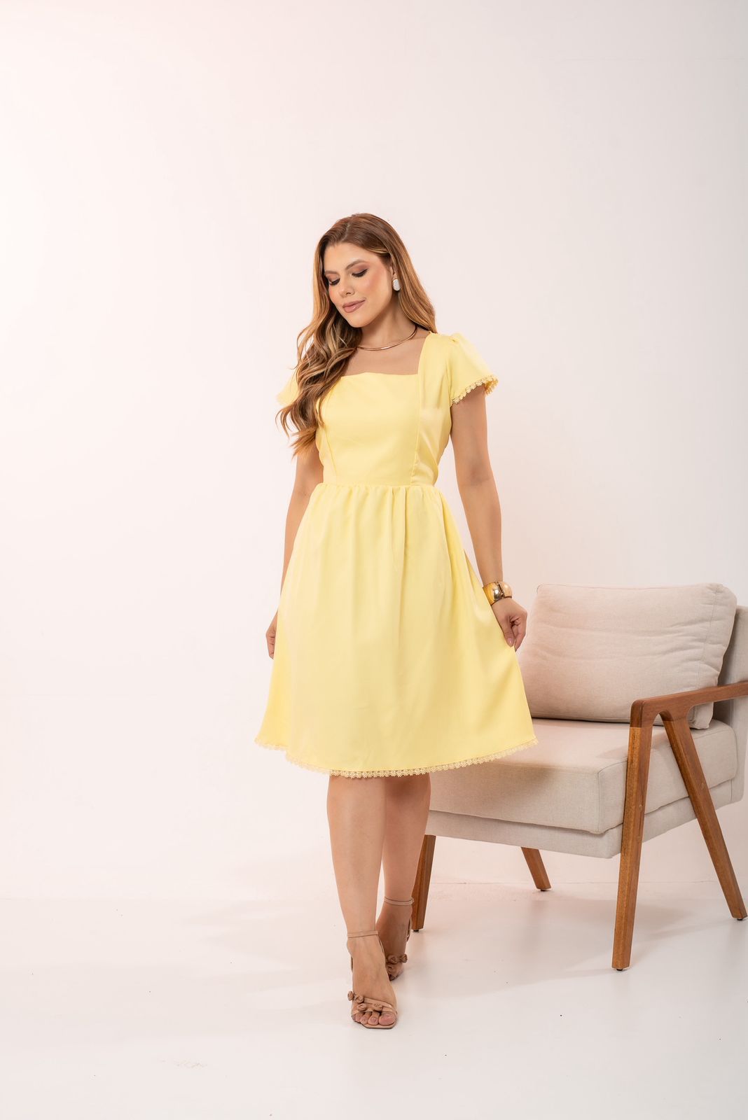 Ellen Boutique - 1 4