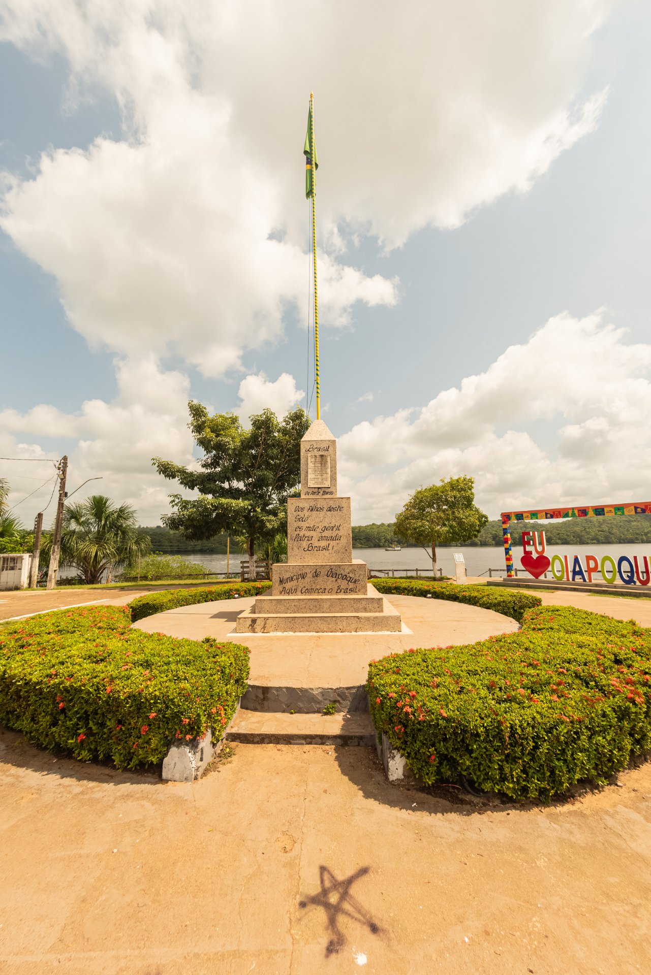Monumento Aqui Começa o Brasil
